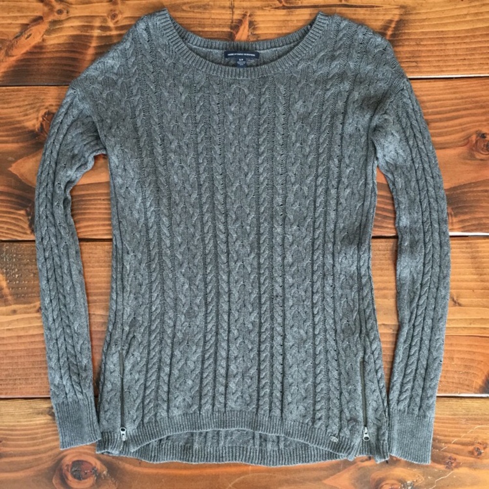 American Eagle Zipper Sweater